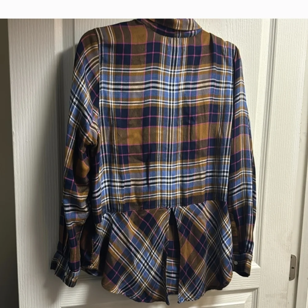 Lucky Brand Button Up Shirt Womens Large EUC - Picture 2 of 8